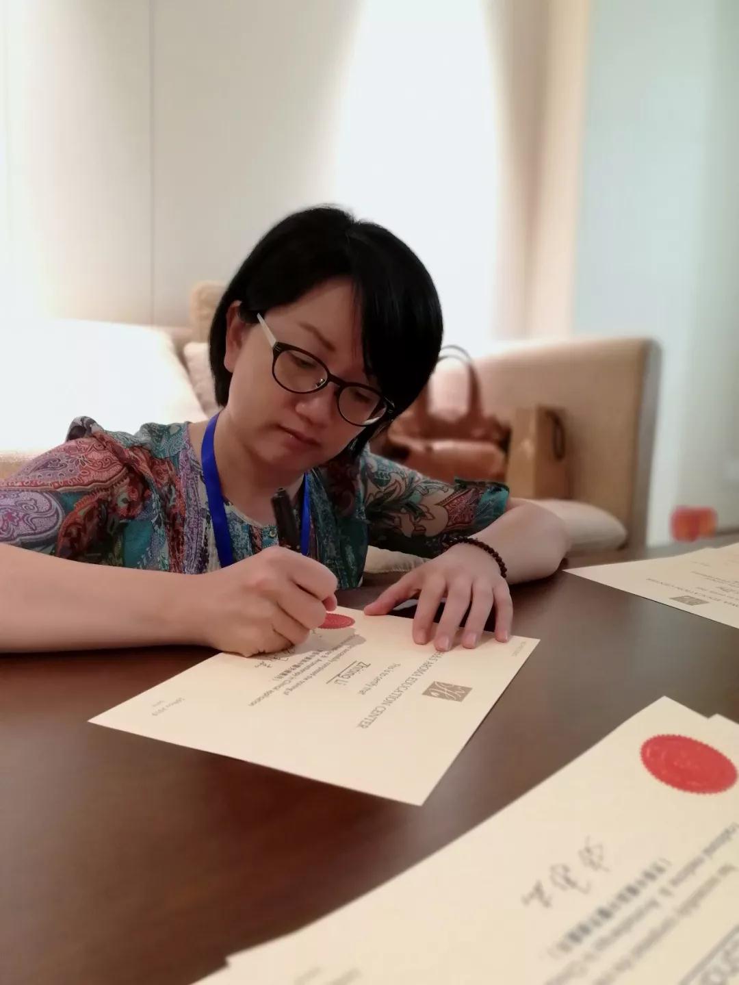 开云网页版在线登录网站
芳香产业中药精油交流会 开云网页版在线登录网站
芳香产业中药精油交流会